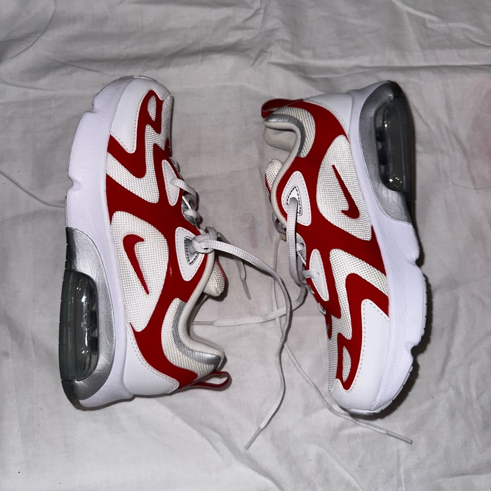 brand new nike air max 200